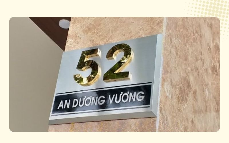 Chọn biển số cho nhà biệt thự nên chọn những biển sang trọng, hoa văn tinh tế